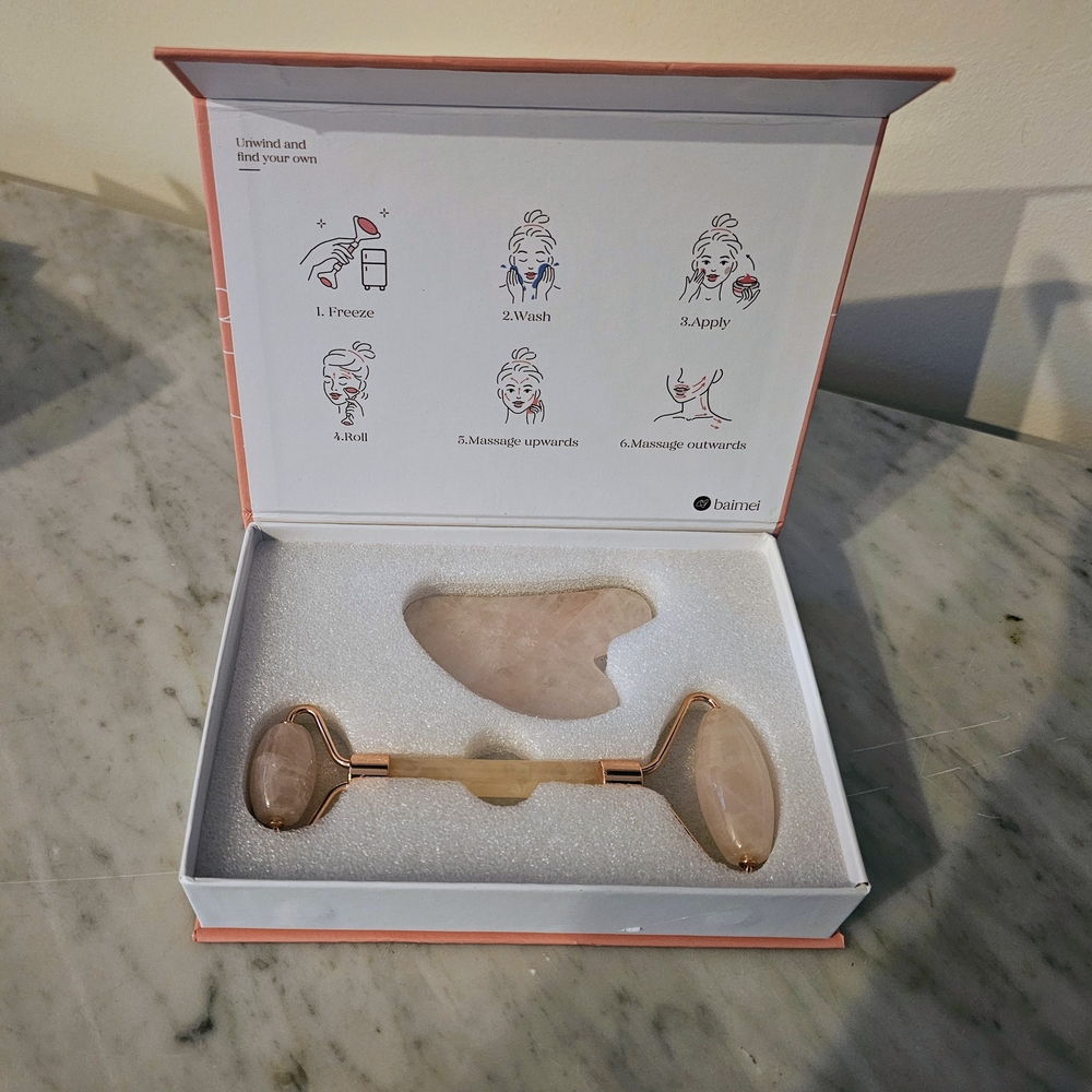 Icy Me Jade Roller Gua Sha Rose Quartz